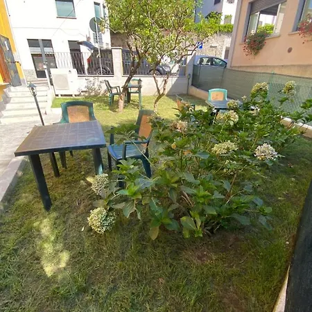 بيت ضيافة Around Maggiore *